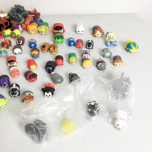 Tsum Tsum Large Lot of Over 220 Pieces New Marvel Disney - Picture 13 of 13